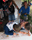2005-07-18: Jens vann även andra etappen i H10. Här ritar han in segrarens vägval på tävlingskartan tillsammans med segrarinnan i D10, Joy Hodkinson, Nottingham Juniors. Kartorna sattes sedan upp på en megastor anslagstavla. 